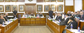 Governor urges teachers to play role against hate speech
