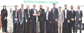 Minister for tackling smog through innovative solutions